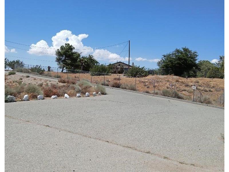 8678 Sheep Creek Road, Phelan, CA 92371 MLS HD24036374 CENTURY 21