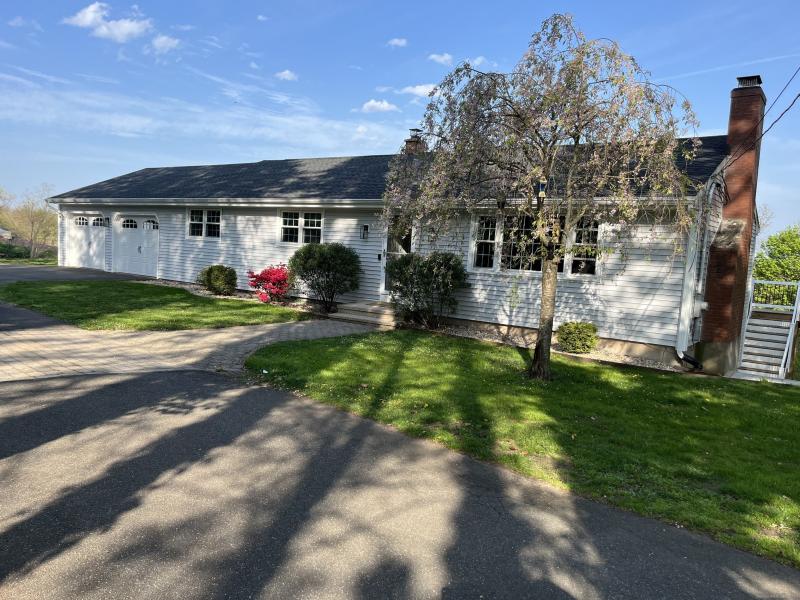 CENTURY 21 Real Estate Property