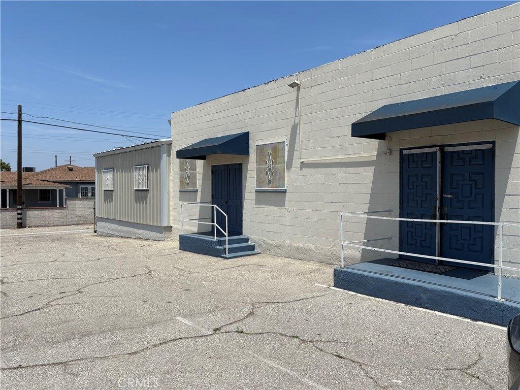 Property Image for 1721 W Century Boulevard
