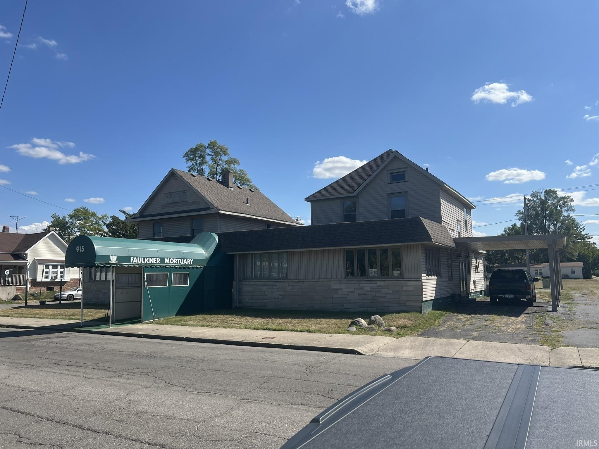 Property Image for 915 E Willard Street