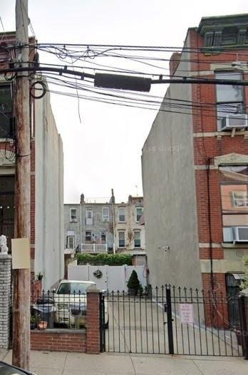 Property Image for 427 E 141st Street