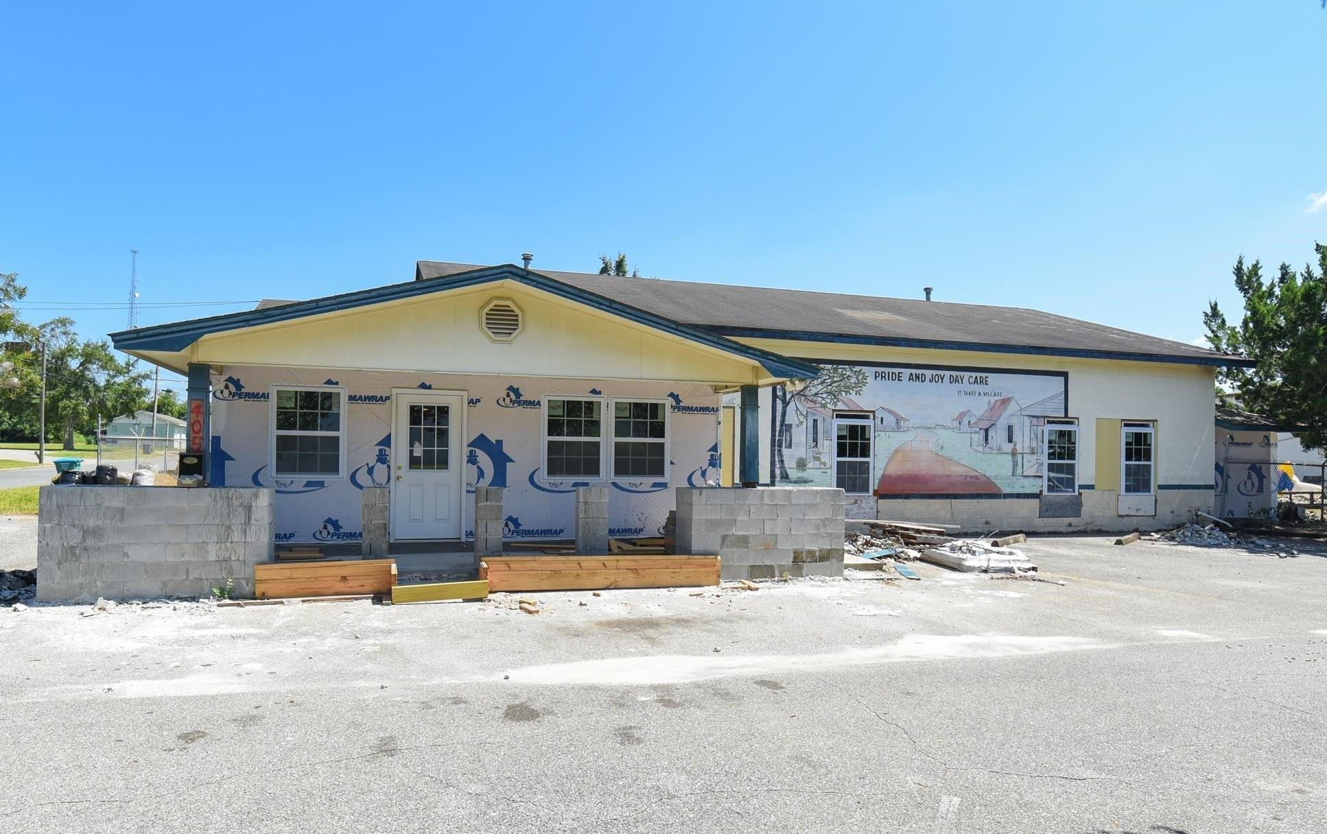 Property Image for 405 S Shelfer Street