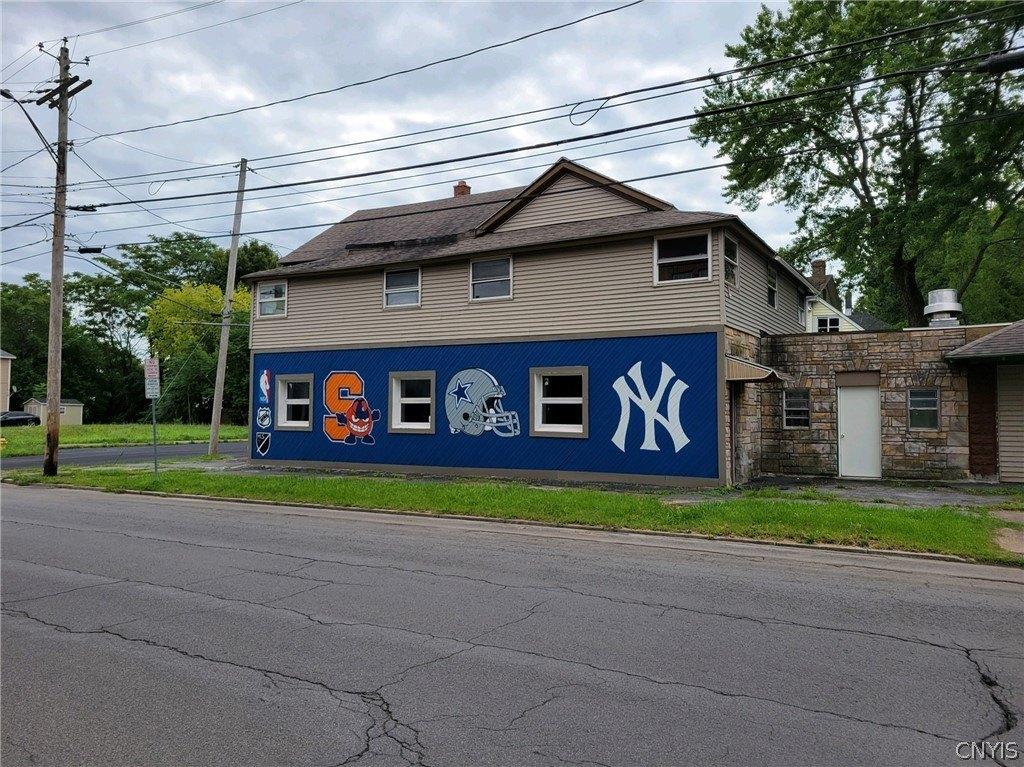 Property Image for 200 W Seneca St & Marcellus St Street W