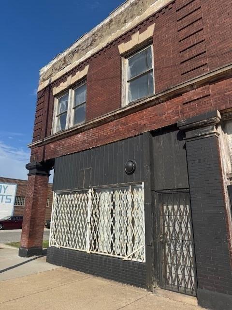 Property Image for 2001 Broadway