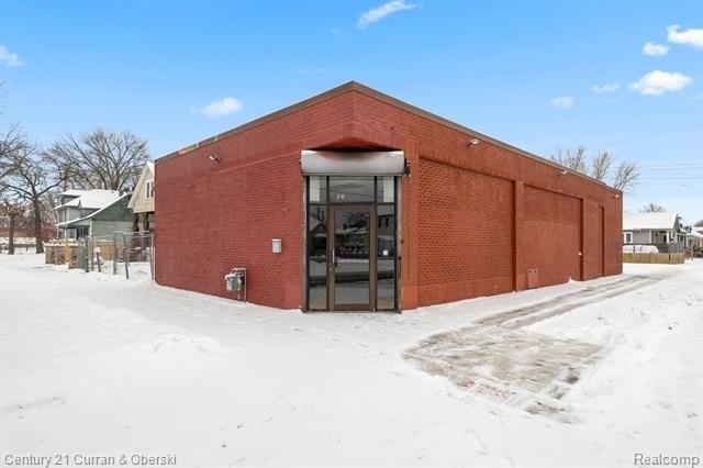 Property Image for 1741 N GREEN Street