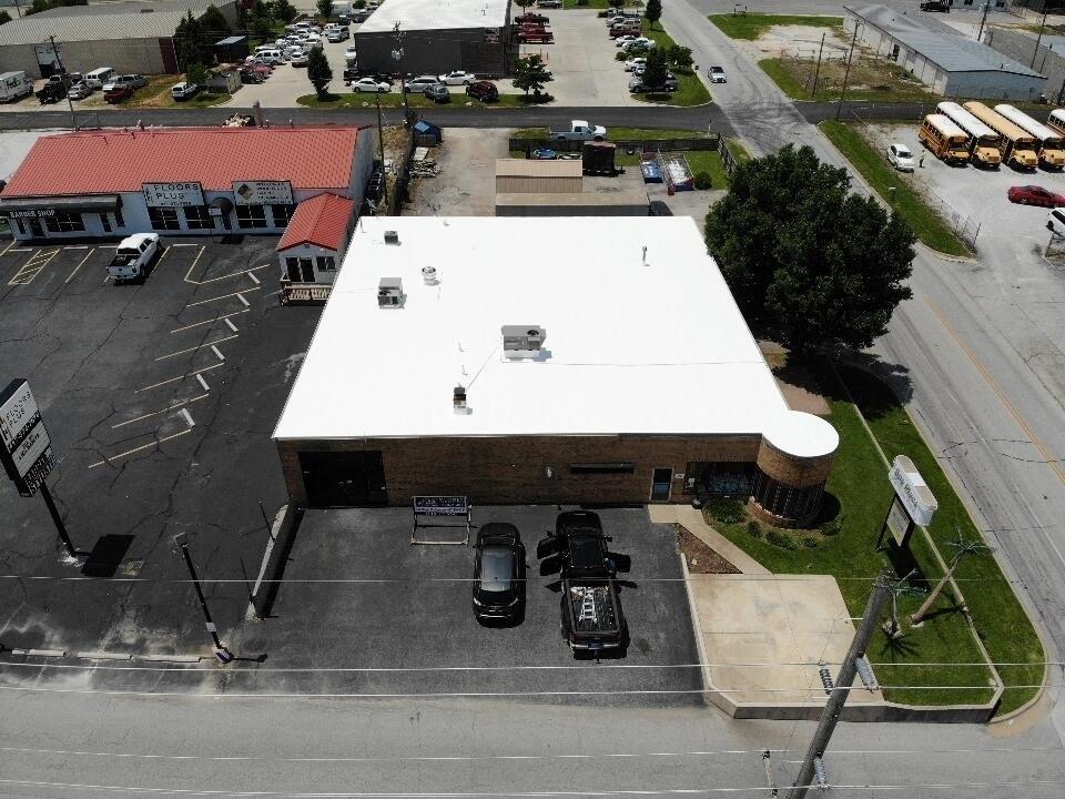 Property Image for 1109/1011 N Kenneth