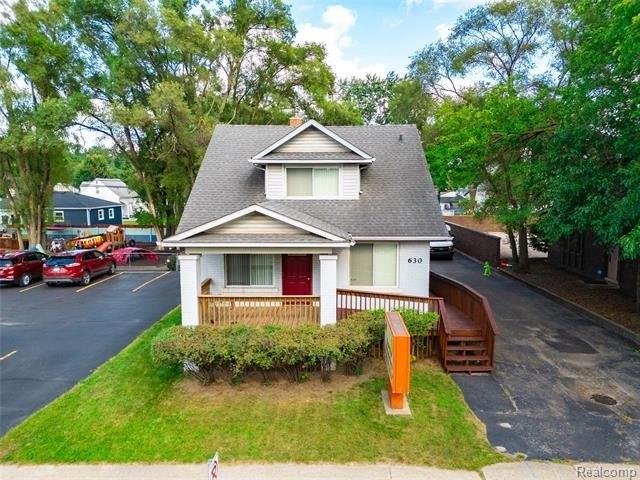 Property Image for 630 N WAYNE Road