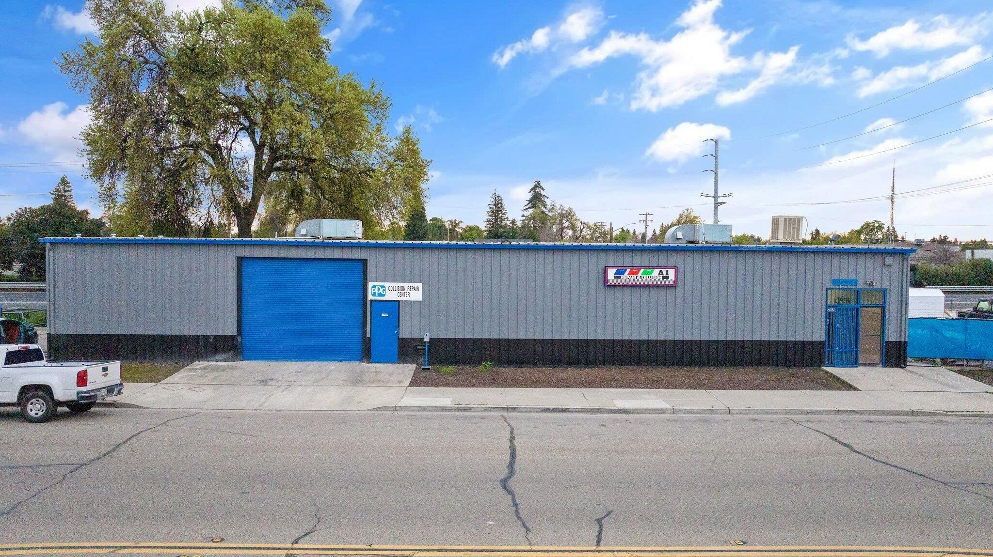 Property Image for 2121 E Mineral King Avenue