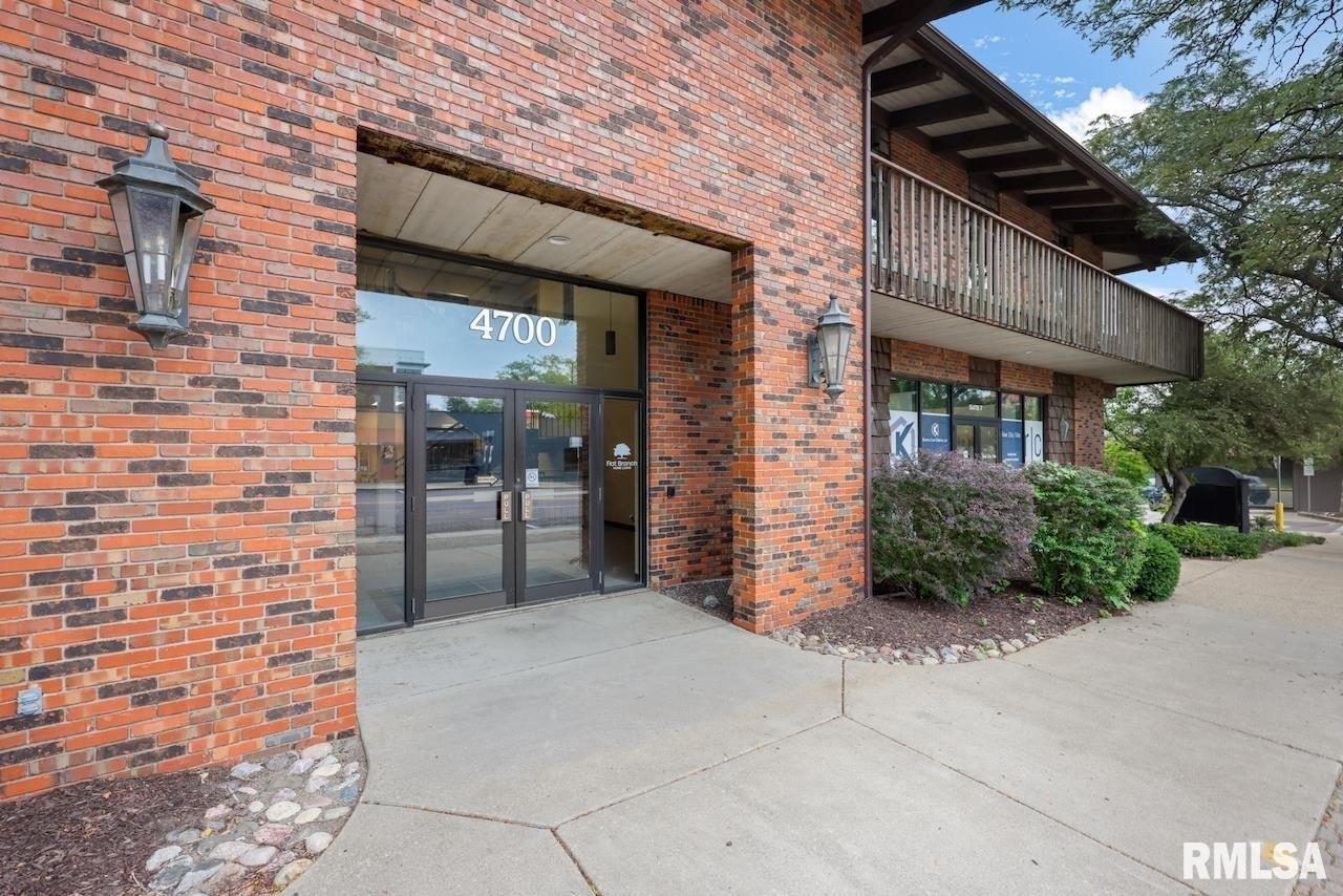 Property Image for 4700 N PROSPECT Road 8