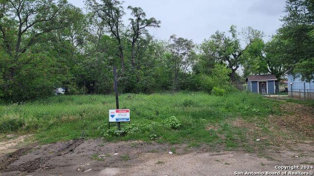 Property Image for 13630 Interstate 35 S, Lot 9