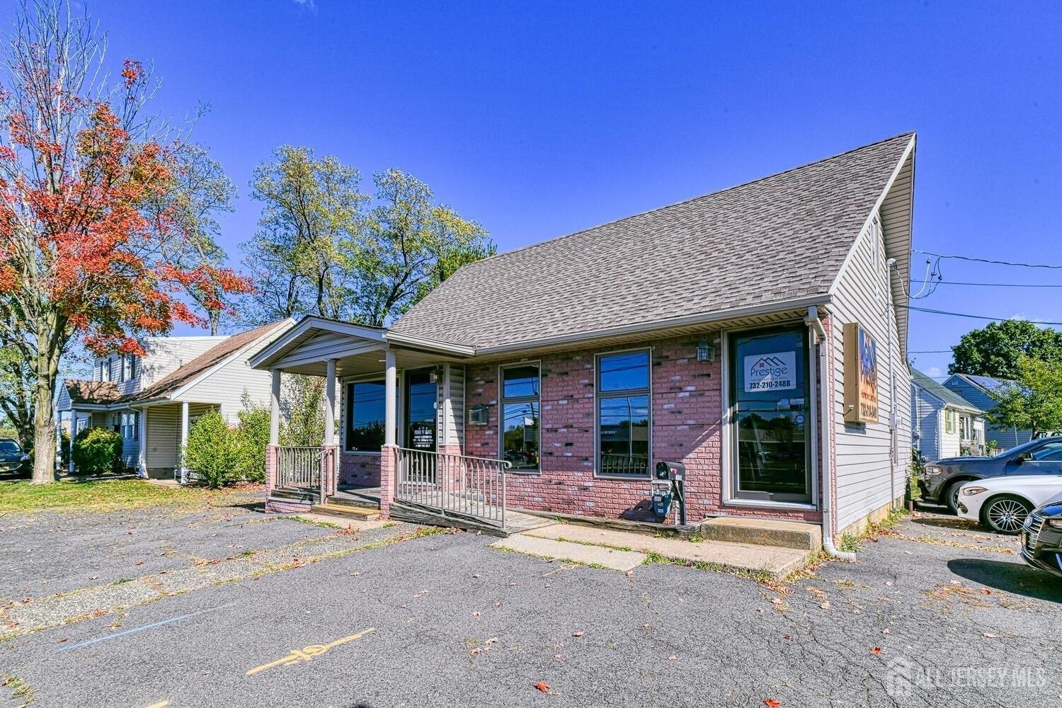Property Image for 702 N State Route 18 Highway