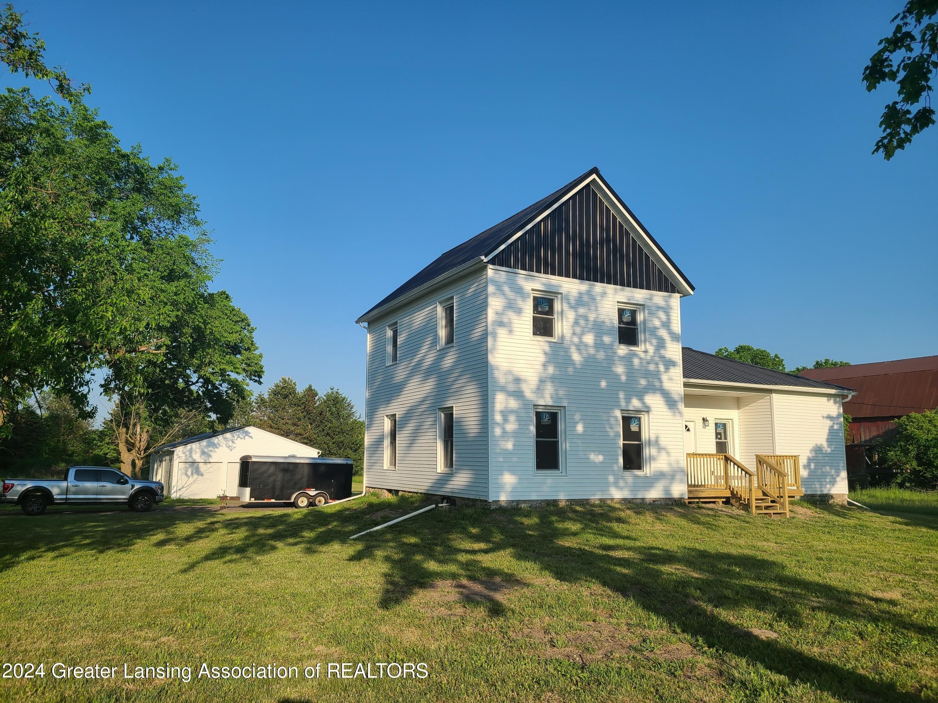 Property Image for 1594 N Michigan Road