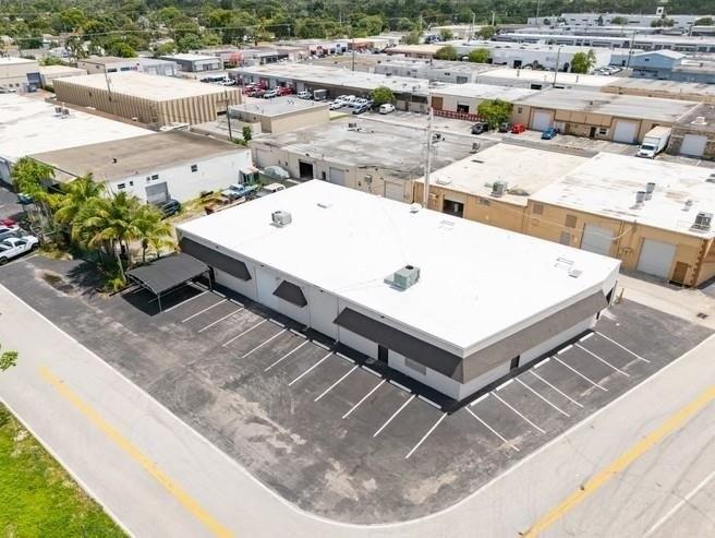 Property Image for 610 NE 29th St