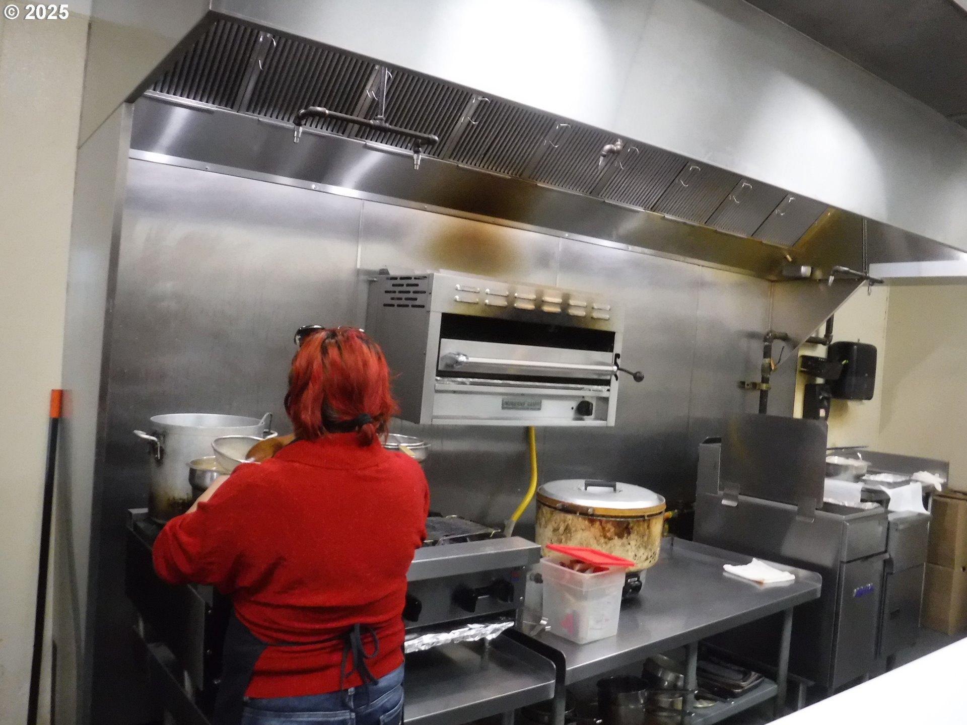 Property Image for 2824 N Lombard St