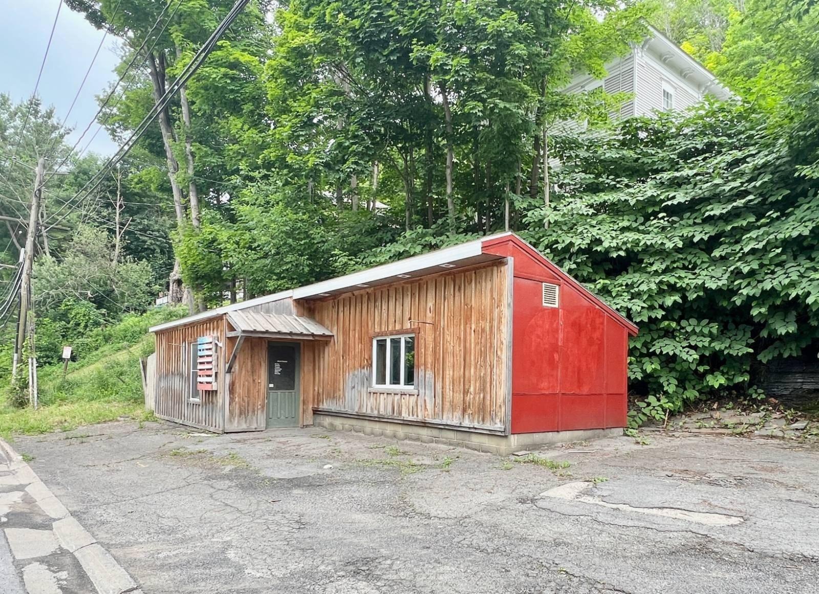 Property Image for 128 Chestnut St.