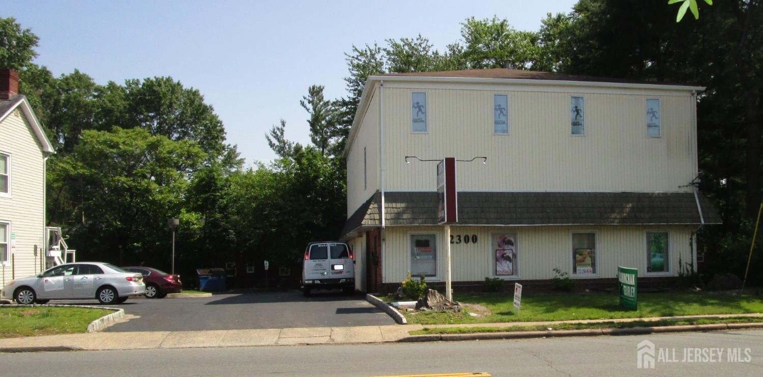 Property Image for 2300 Woodbridge Avenue 1