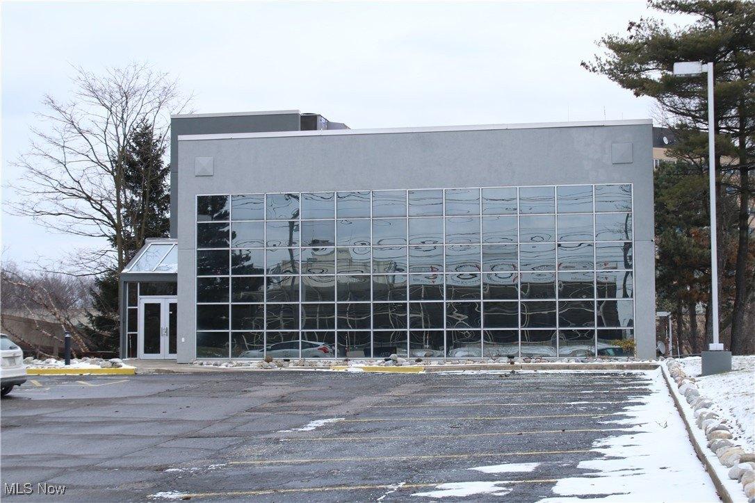 Property Image for 6731 Ridge (7,000 sq ft)