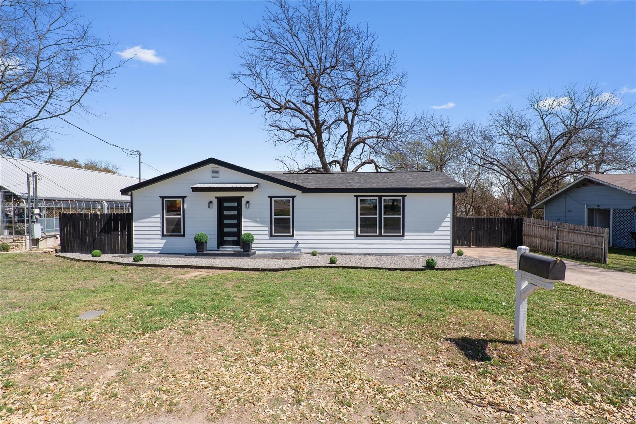 Property Image for 901 N Church ST