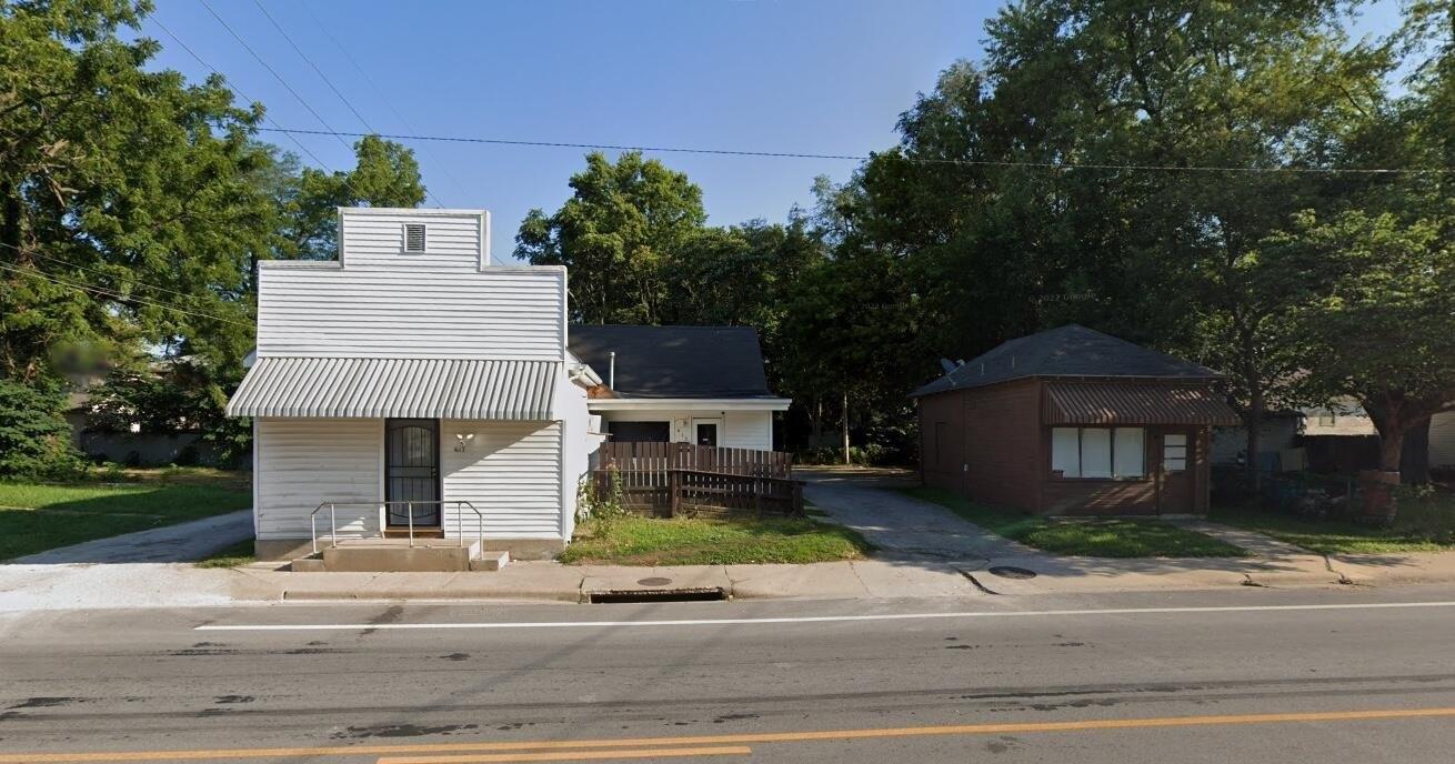 Property Image for 613 W Division Street