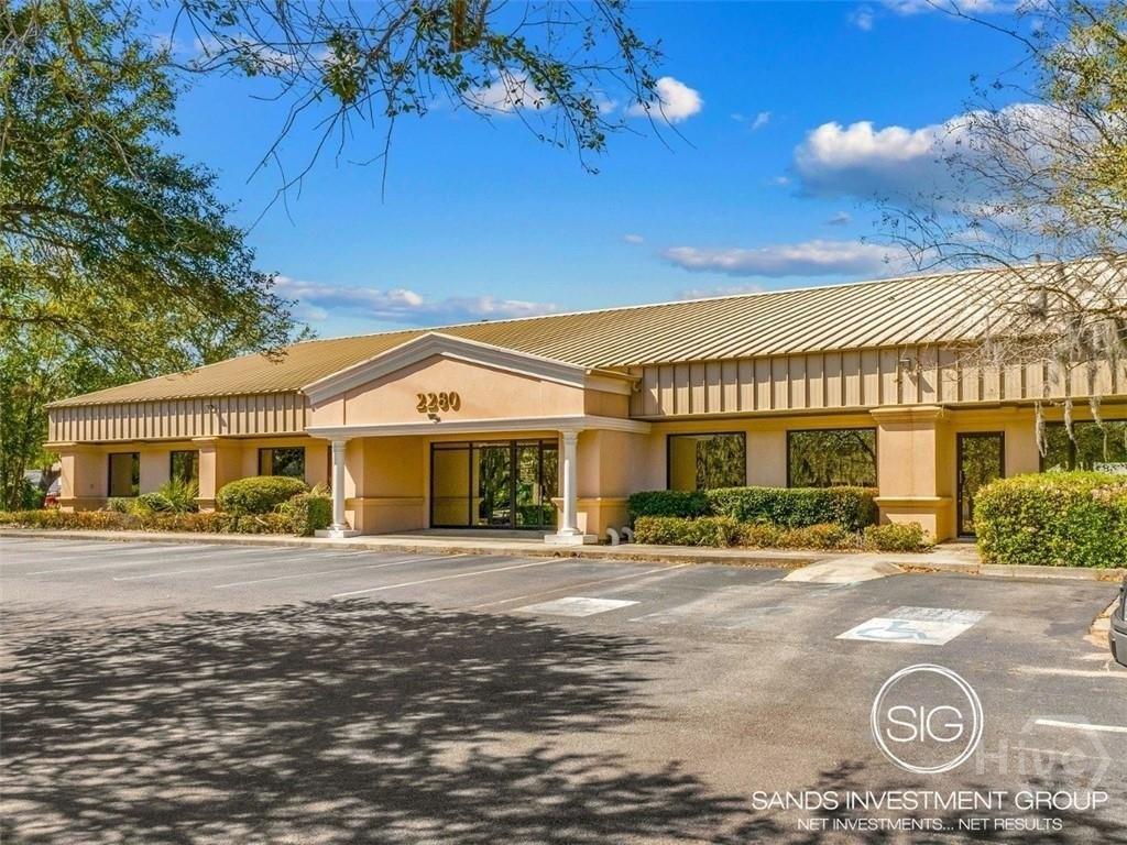 Property Image for 2280 E Victory Drive