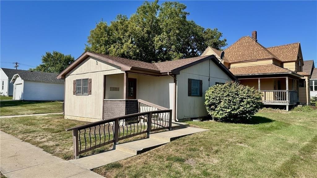 Property Image for 152 E 8 TH Street