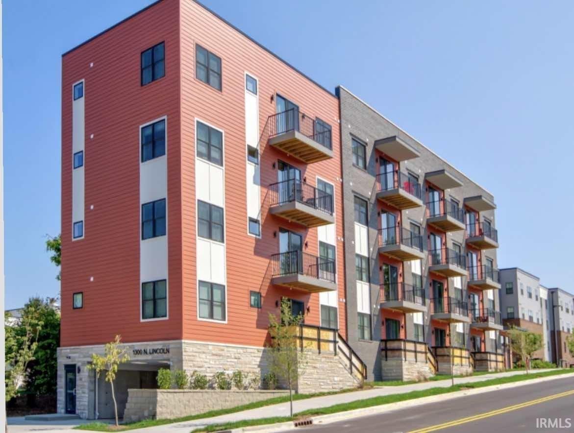 Property Image for 1300 N Lincoln Street