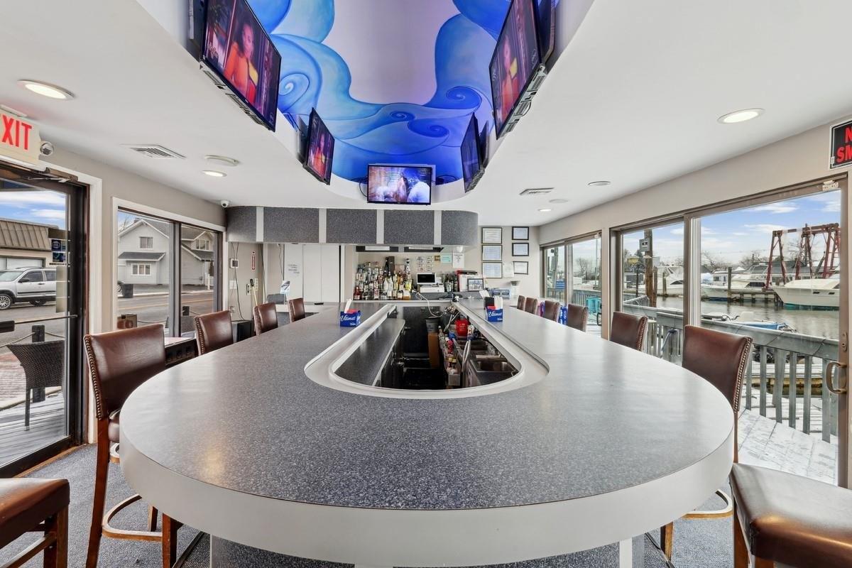 Property Image for 103 Woodcleft Ave