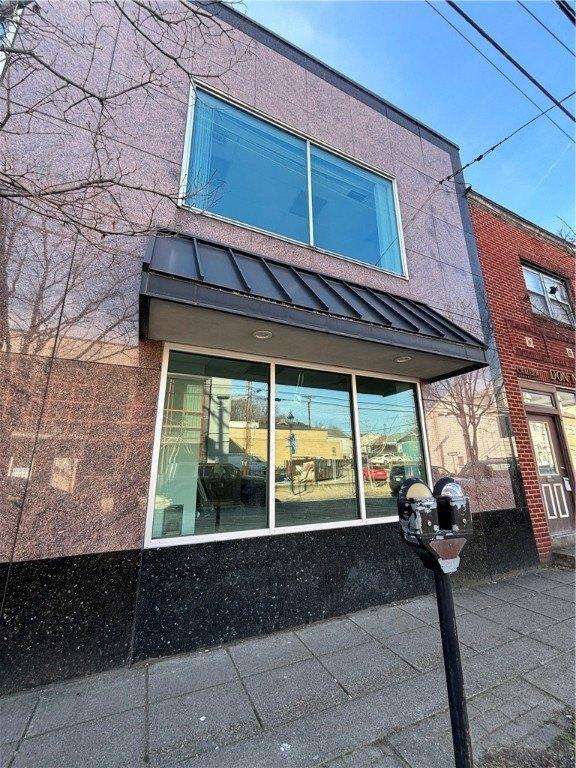 401 Grant Ave, Millvale, PA 15209 - MLS# 1638104 | C21
