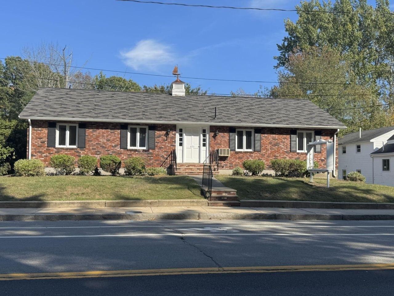 Property Image for 835 Forest Avenue