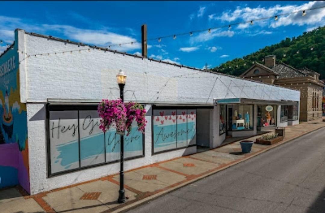 Property Image for 165 W. Court Street