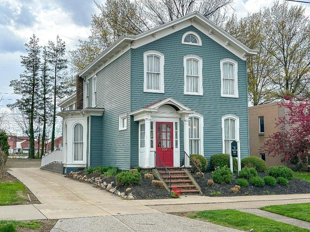 Property Image for 337 W 10TH Street