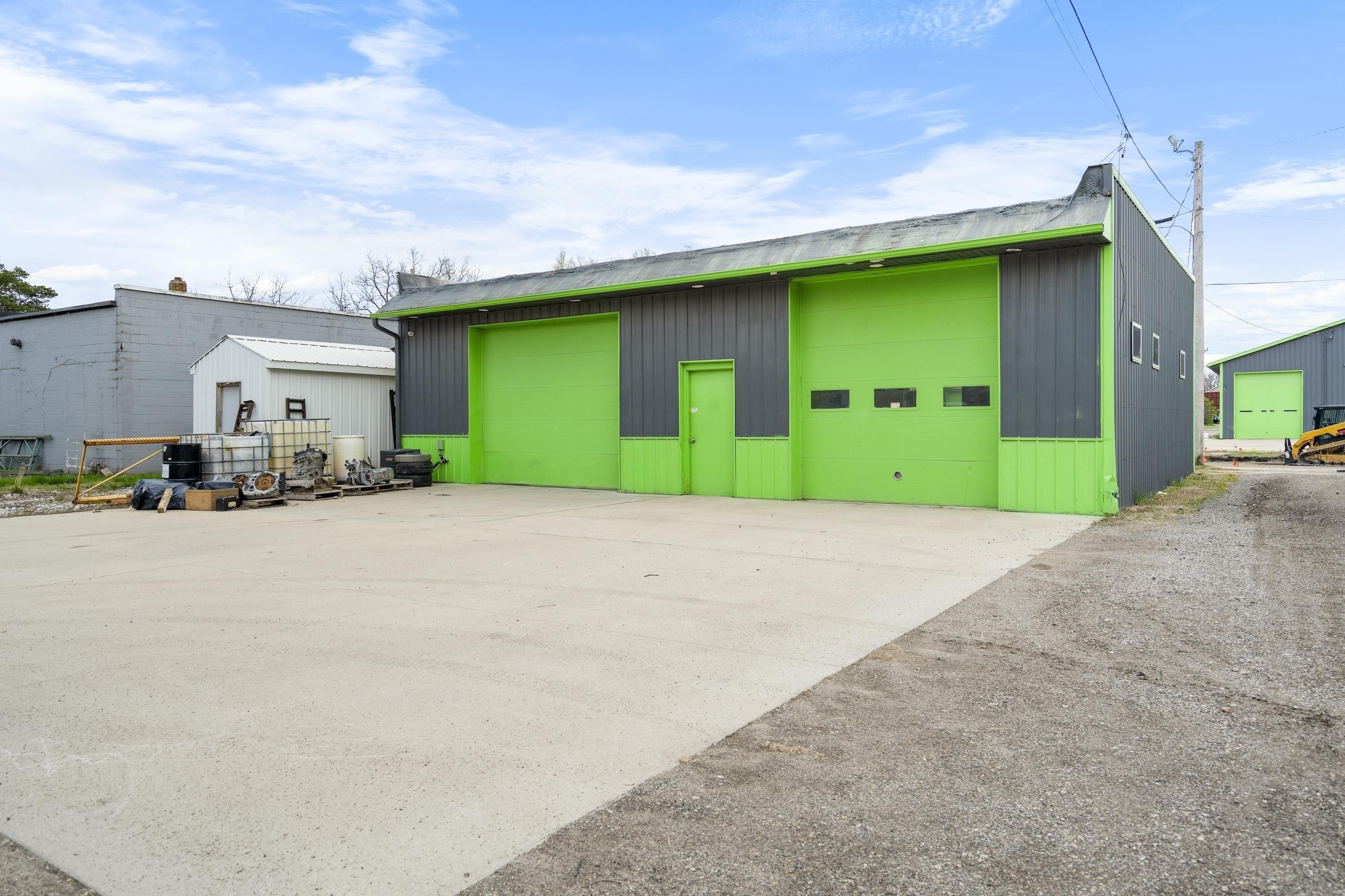 Property Image for 440 W Parker Road