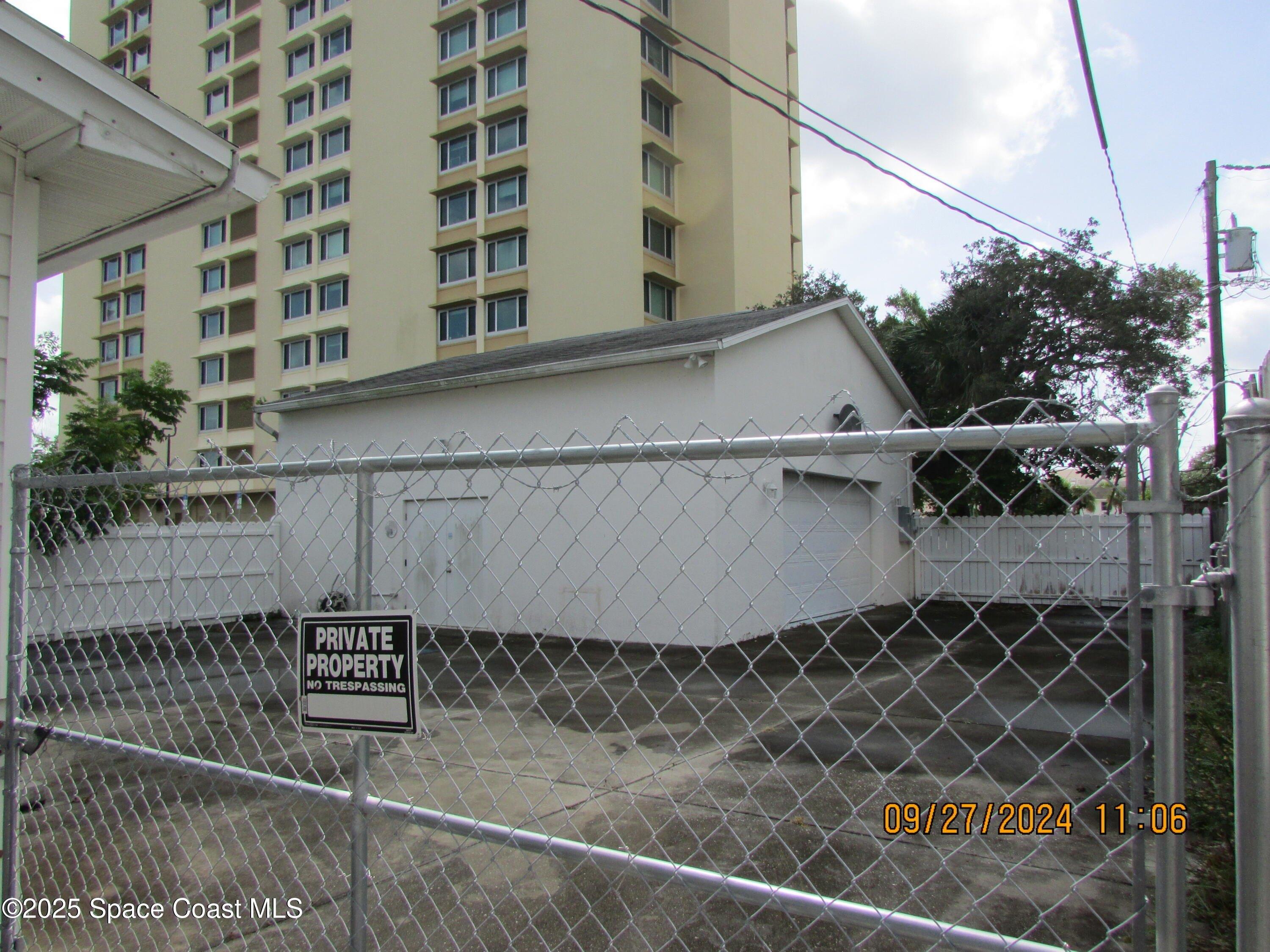 Property Image for 621 Palmetto Avenue 2