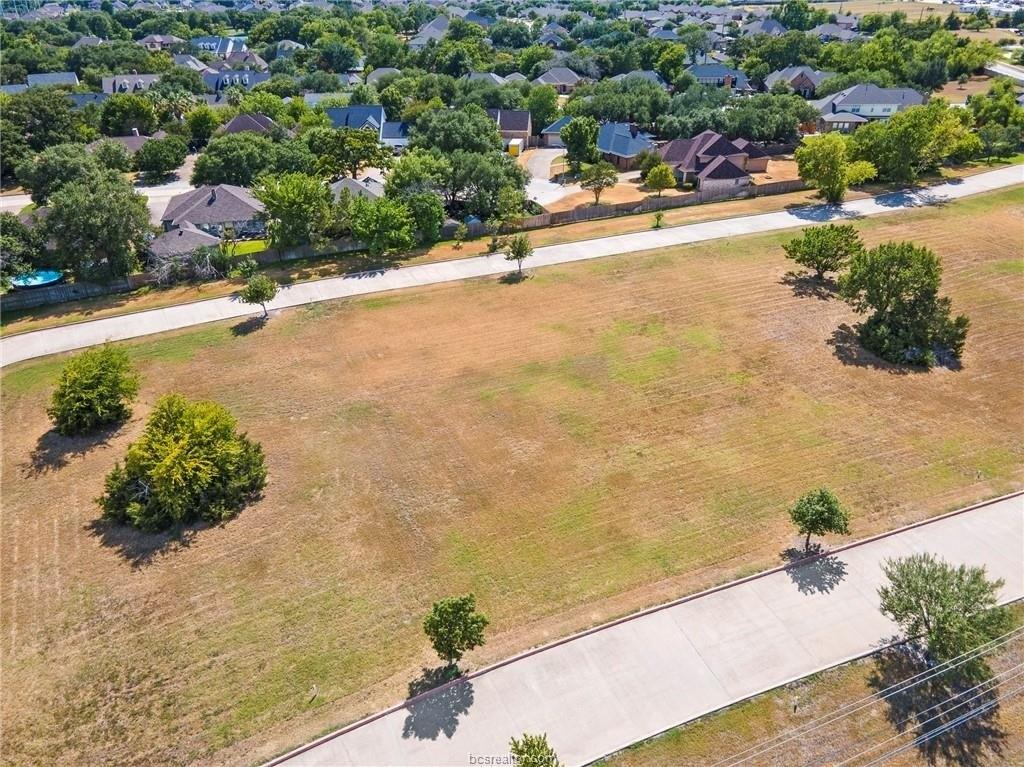 Property Image for 809 North Earl Rudder