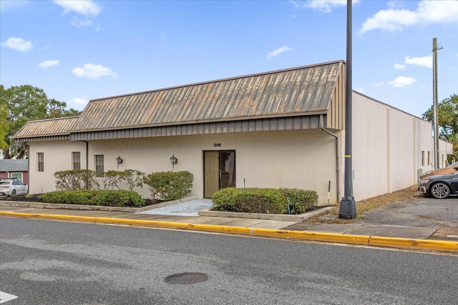 Property Image for 206 N 3rd St