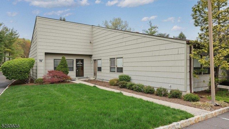 Property Image for 31w Mountain Blvd