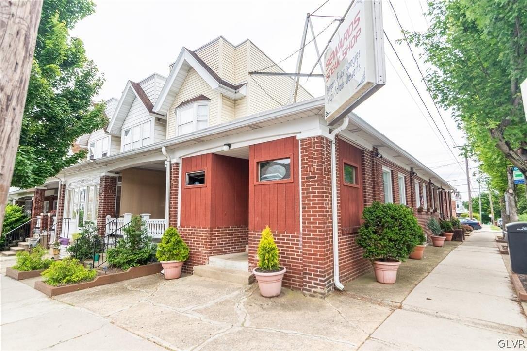 Property Image for 202 204 S 17th Street