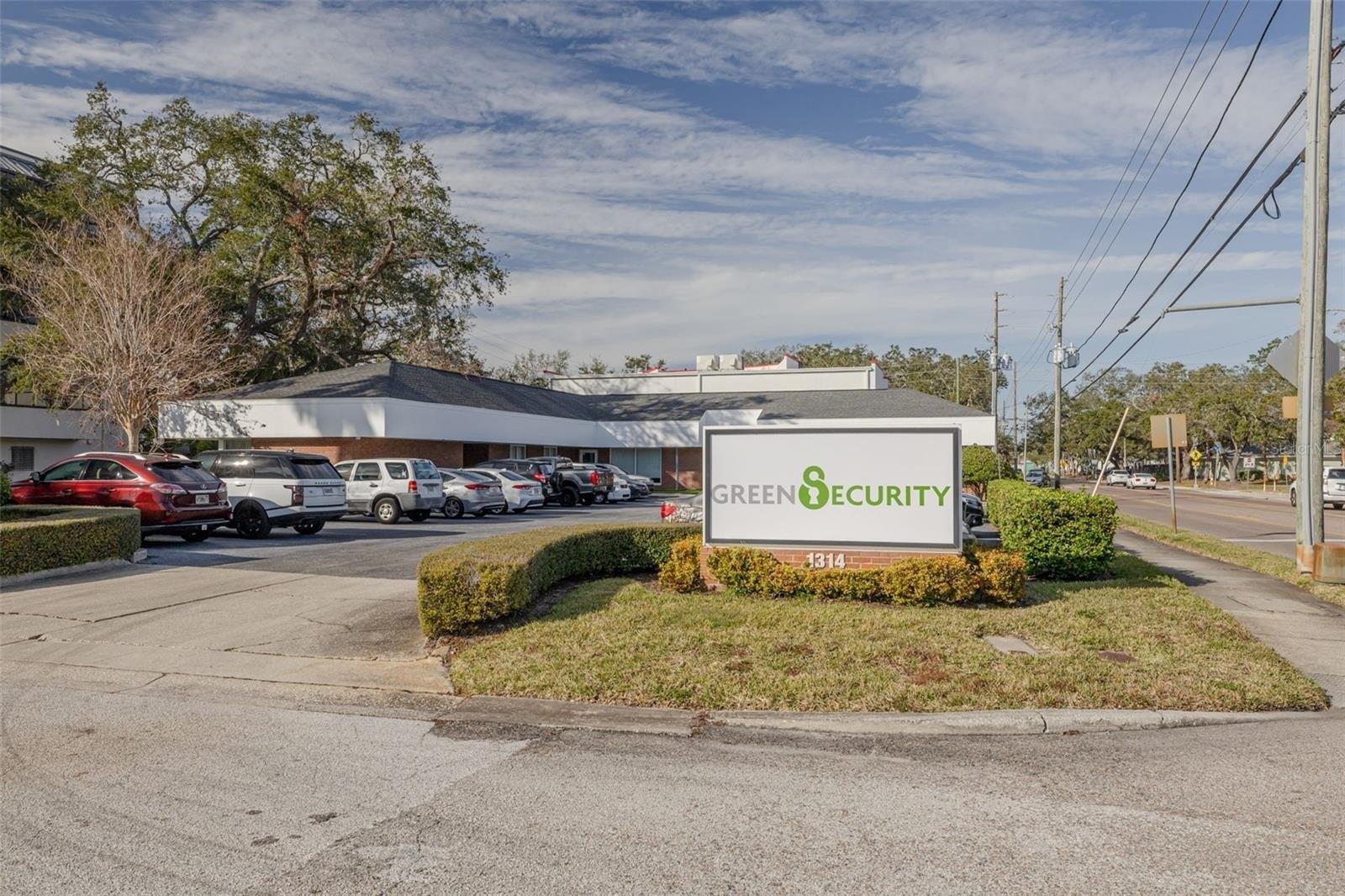 Property Image for 1314 S Fort Harrison Avenue