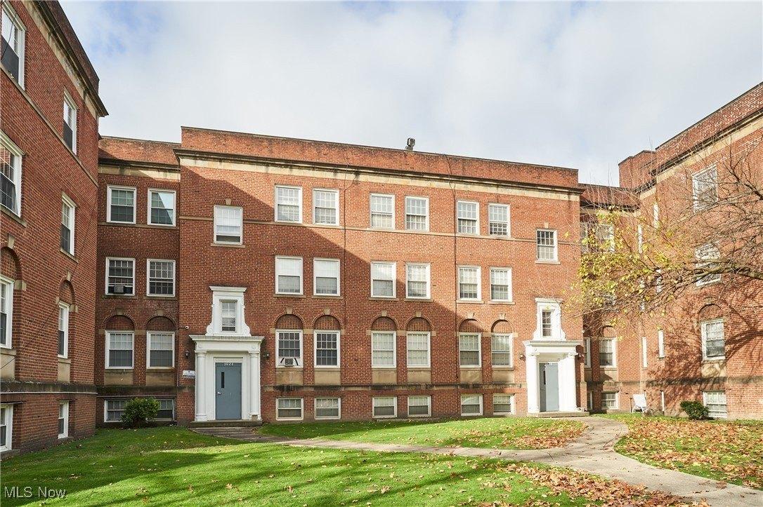 Property Image for 3016 S Moreland Boulevard