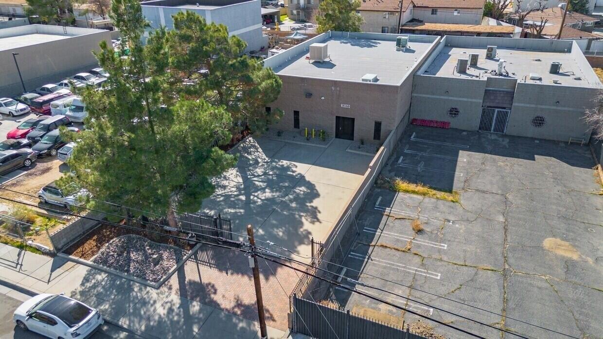 Property Image for 38559 E 6th Street