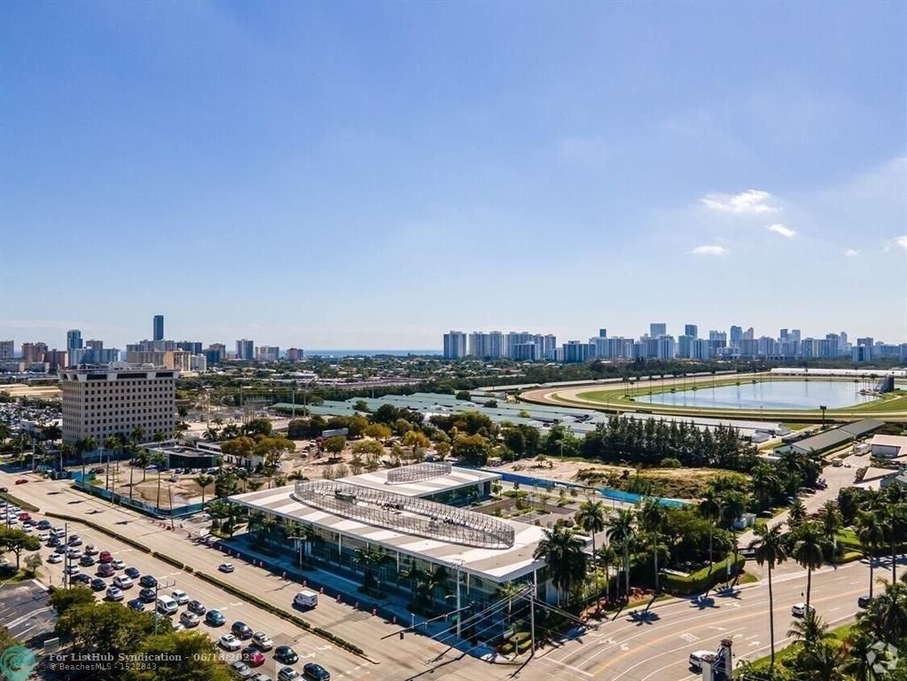 Property Image for 1006 E Hallandale Beach Blvd 205