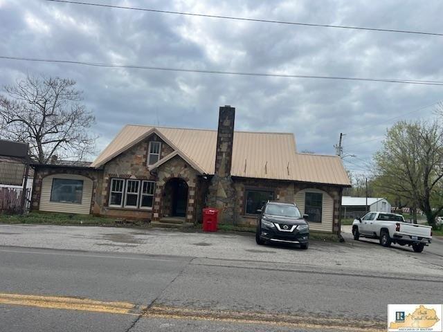 Property Image for 600 N Magnolia Street