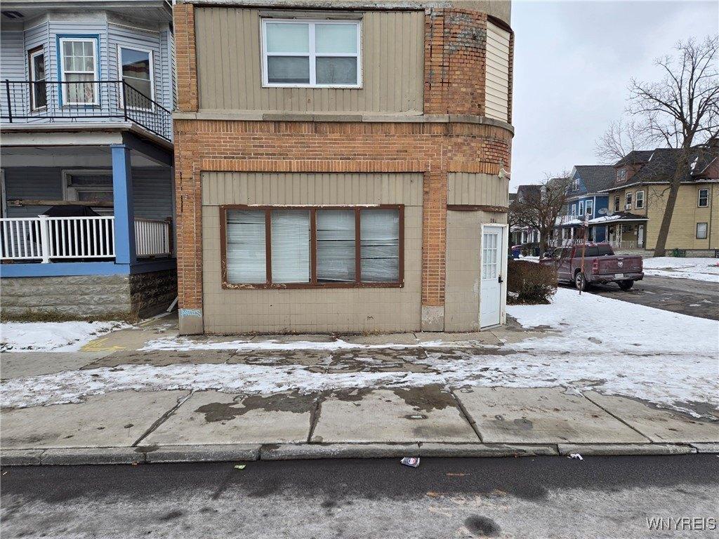 Property Image for 394 W Ferry Street N