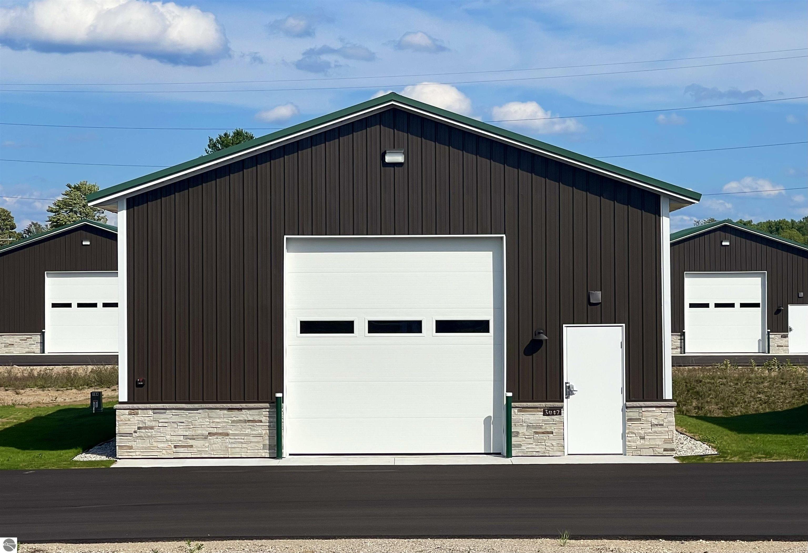 Property Image for 3047 Man Cave Lane 30