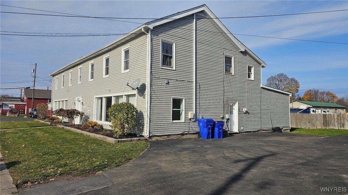 Property Image for 2650 Seneca Street