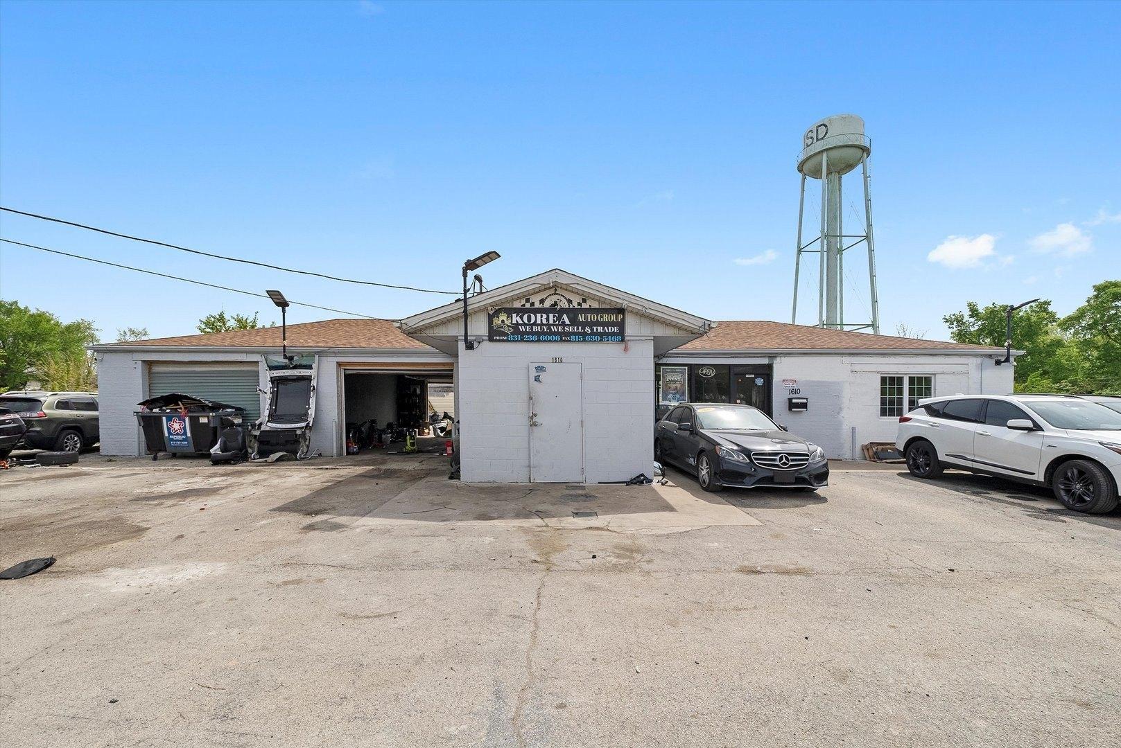 Property Image for 1610 S Chicago Street
