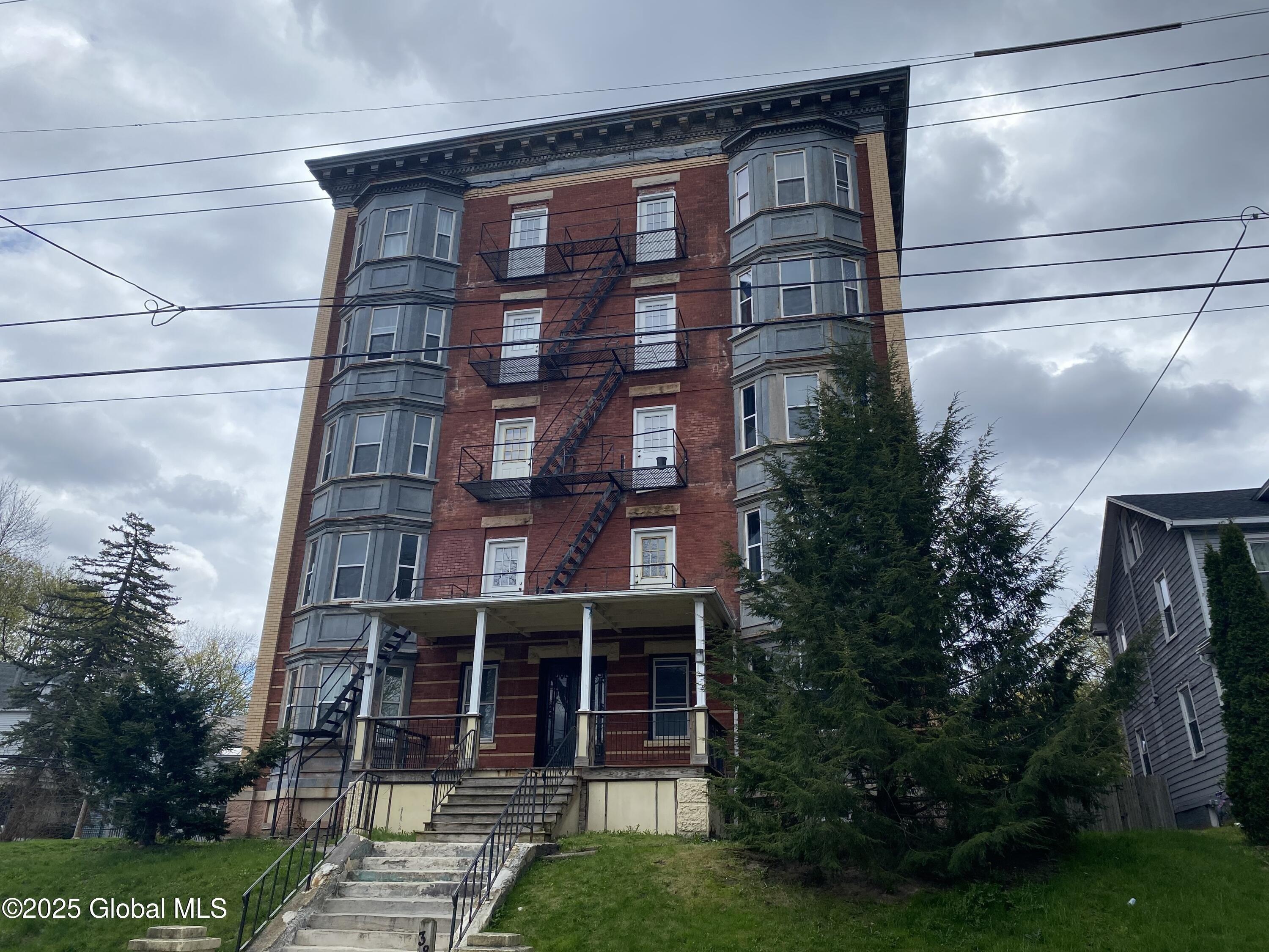 Property Image for 38 S Main Avenue