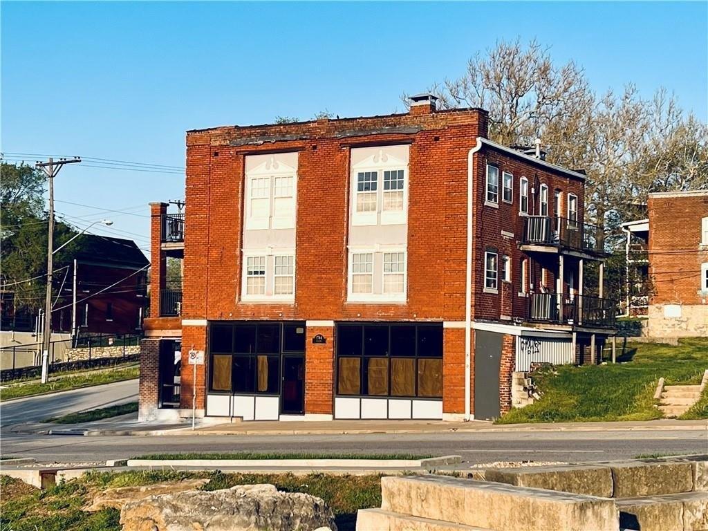 Property Image for 1744 Broadway Boulevard