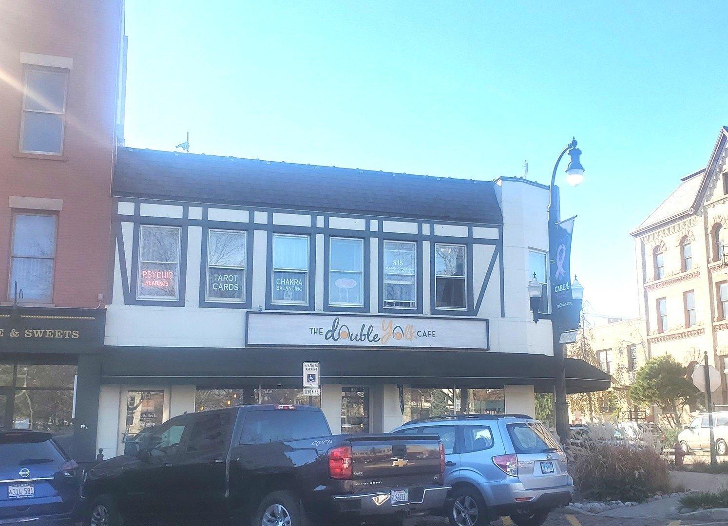 Property Image for 117 E Van Buren Street