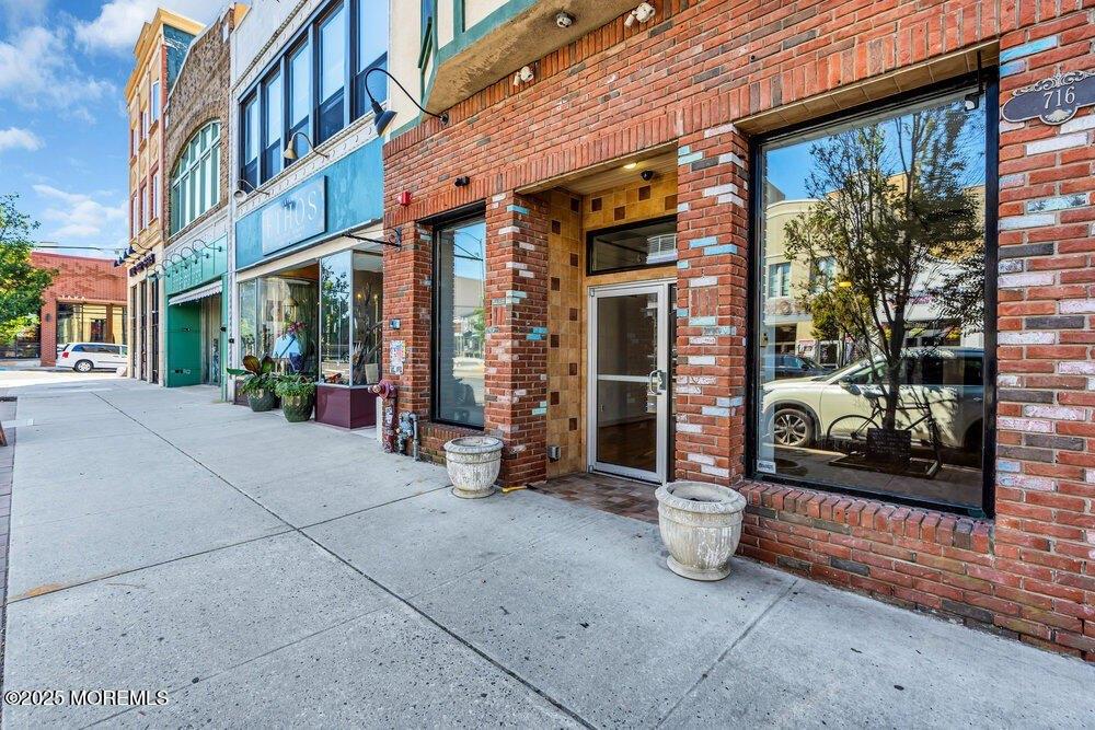 Property Image for 716 Cookman Avenue 101